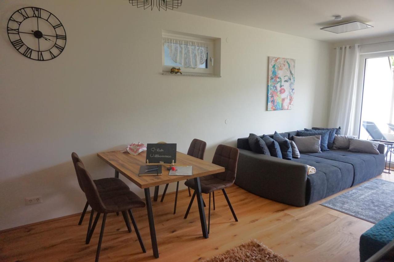 סאטנדורף Ferienwohnung Karasek Deluxe מראה חיצוני תמונה