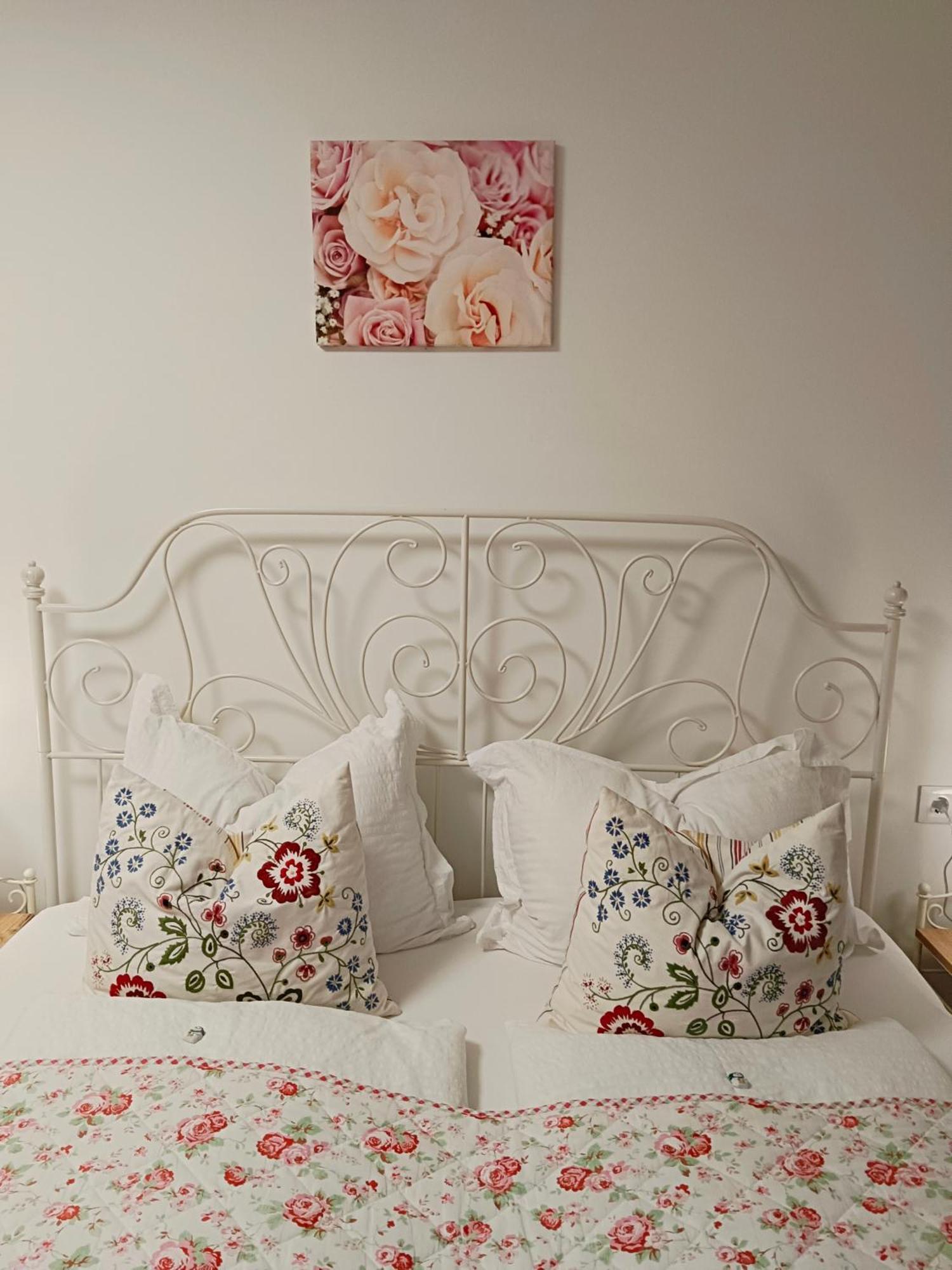 סאטנדורף Ferienwohnung Karasek Deluxe מראה חיצוני תמונה